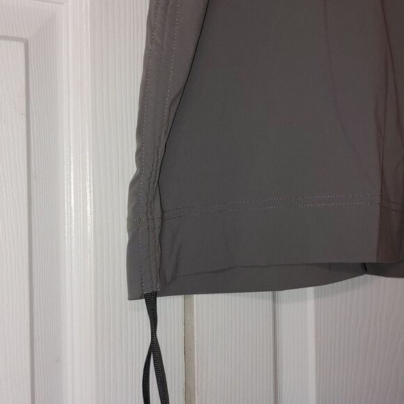 Columbia gray Anytime Casual Omni Shield advanced repellency Skort Sz M NWOT - Picture 3 of 6